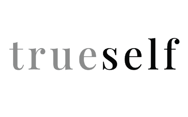 Is Blonde Hair Cheugy? - Cuvée Beauty